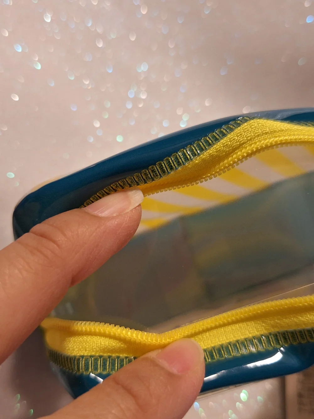 Cinnamoroll Blue & Yellow Vinyl Pouch New